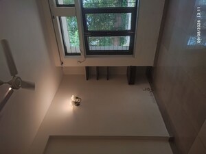 Room in 5 BHK Villa at Unitech Aspen Greens, Sector 50 – for Rent