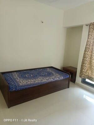 Bedroom in 3 BHK Apartment at Kandivali East – for Sale