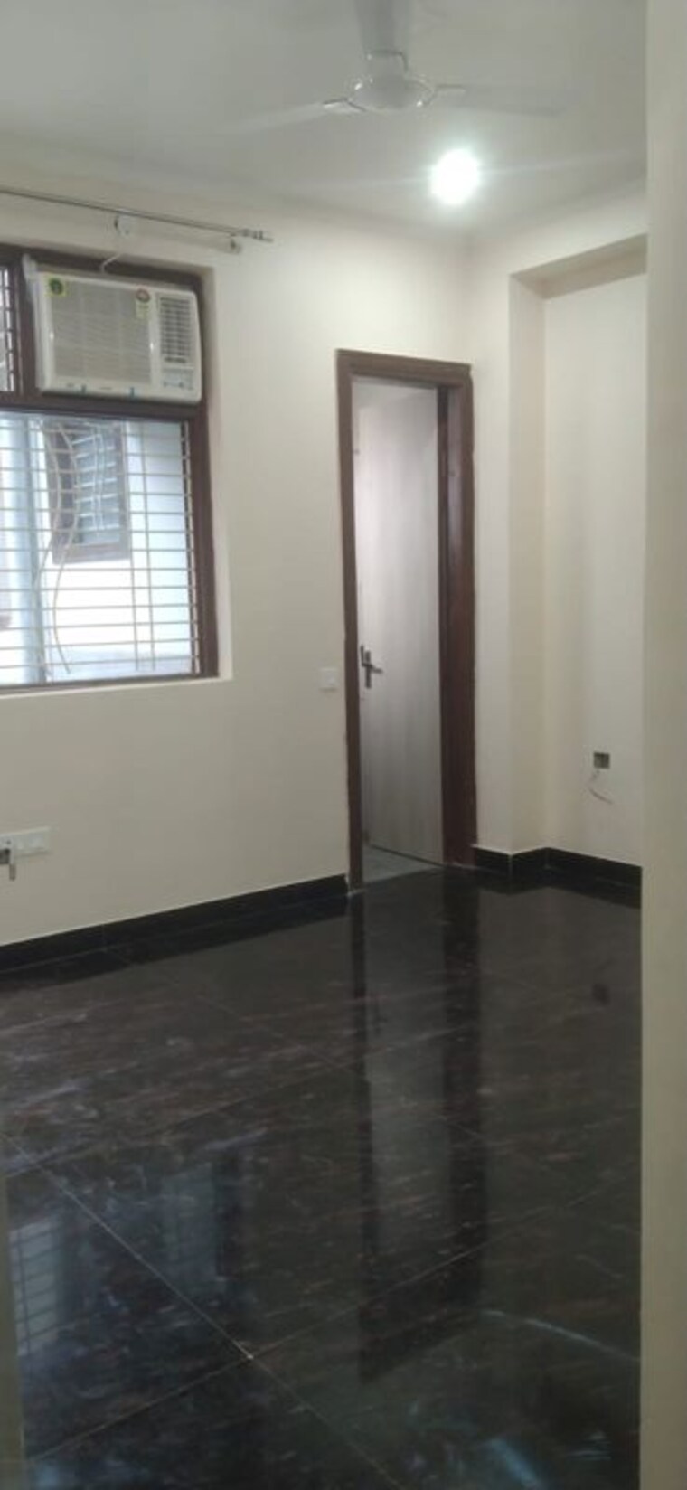 Room, sector 2 3 Bedroom 173 Sq.Yd. Builder Floor In Sector 2 Gurgaon 10589880