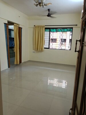 Room in 1.5 BHK Apartment at Godrej Emerald, Ghodbunder Road – for Rent