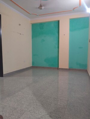 Room in 2 BHK Builder Floor at Neb Sarai – for Rent