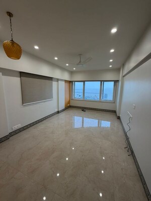 1 BHK Apartment For Rent in Lovely Home Apartment, Colaba