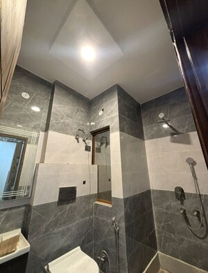 Washroom in 3 BHK Builder Floor at Dwarka Mor – for Rent
