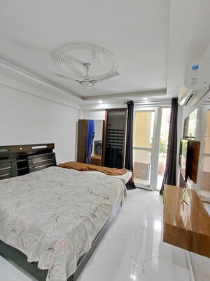 Bedroom in 3 BHK Apartment at Sector 20 – for Rent