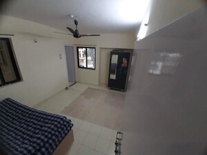 Bedroom in 2 BHK Apartment at Kothrud – for Rent