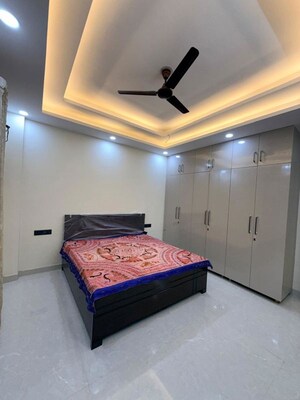 Bedroom in 3 BHK Builder Floor at Sector 52 – for Rent