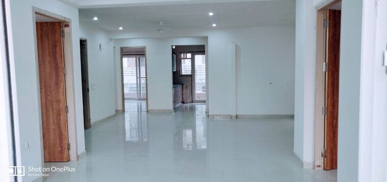 Room, sector 46 4 Bedroom 263 Sq.Yd. Builder Floor In Sector 46 Gurgaon 10589974