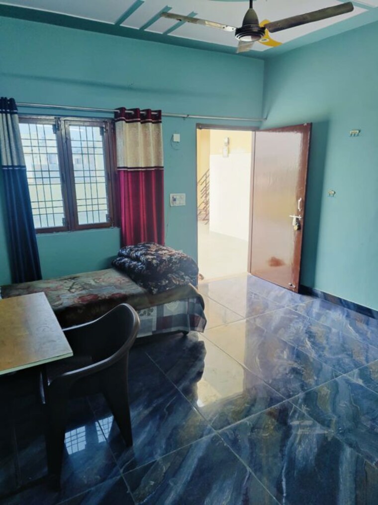 Living Room, shimla bypass road 1 Bedroom 800 Sq.Ft. Builder Floor In Shimla Bypass Road Dehradun 10589980