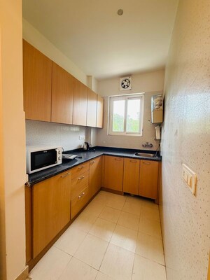 Kitchen in 1 BHK Builder Floor at DLF City Phase IV, Dlf Phase iv – for Rent