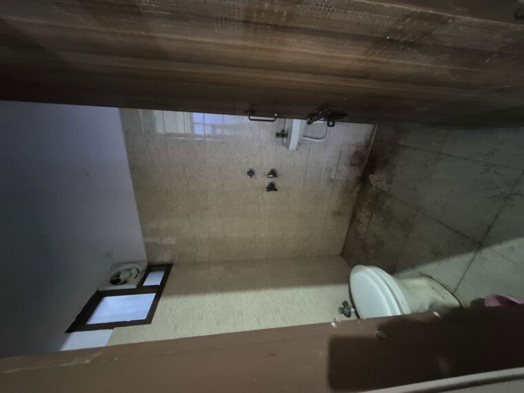 Bathroom, mayur vihar 1 RK 280 Sq.Ft. Builder Floor In Mayur Vihar Delhi 10590015