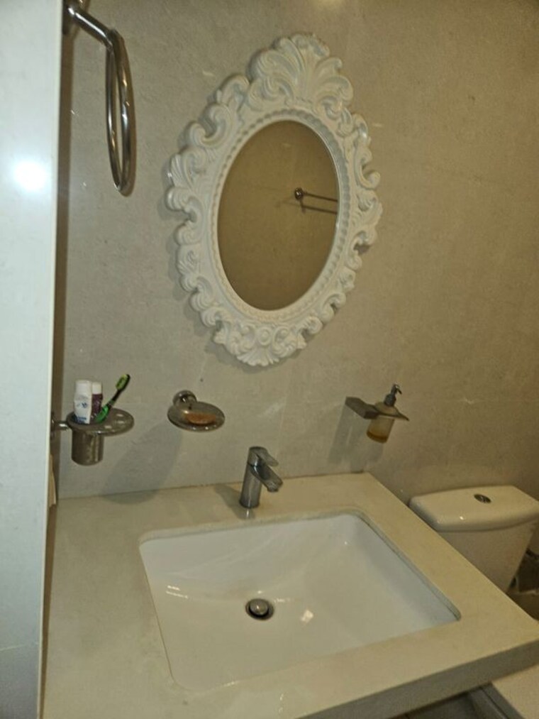 Bathroom, house-of-hiranandani-devanahalli 2 Bedroom 1190 Sq.Ft. Apartment In Devanahalli Bangalore 10590010