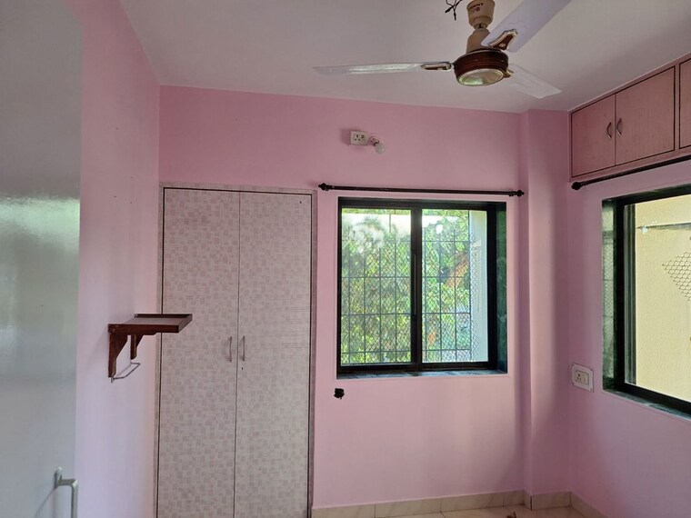 Room, mulund east 2 Bedroom 550 Sq.Ft. Apartment In Mulund East Mumbai 10590021