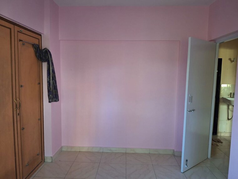 Room, mulund east 2 Bedroom 550 Sq.Ft. Apartment In Mulund East Mumbai 10590021