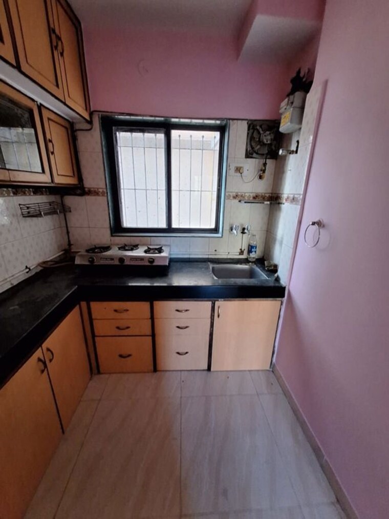 Kitchen, mulund east 2 Bedroom 550 Sq.Ft. Apartment In Mulund East Mumbai 10590021