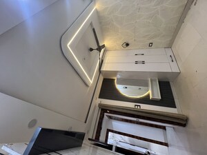 Room in 3 BHK Builder Floor at Uttam Nagar – for Rent