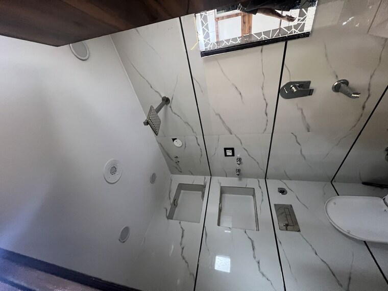 Attached Bathroom, uttam nagar 3 Bedroom 950 Sq.Ft. Builder Floor In Uttam Nagar Delhi 10590037