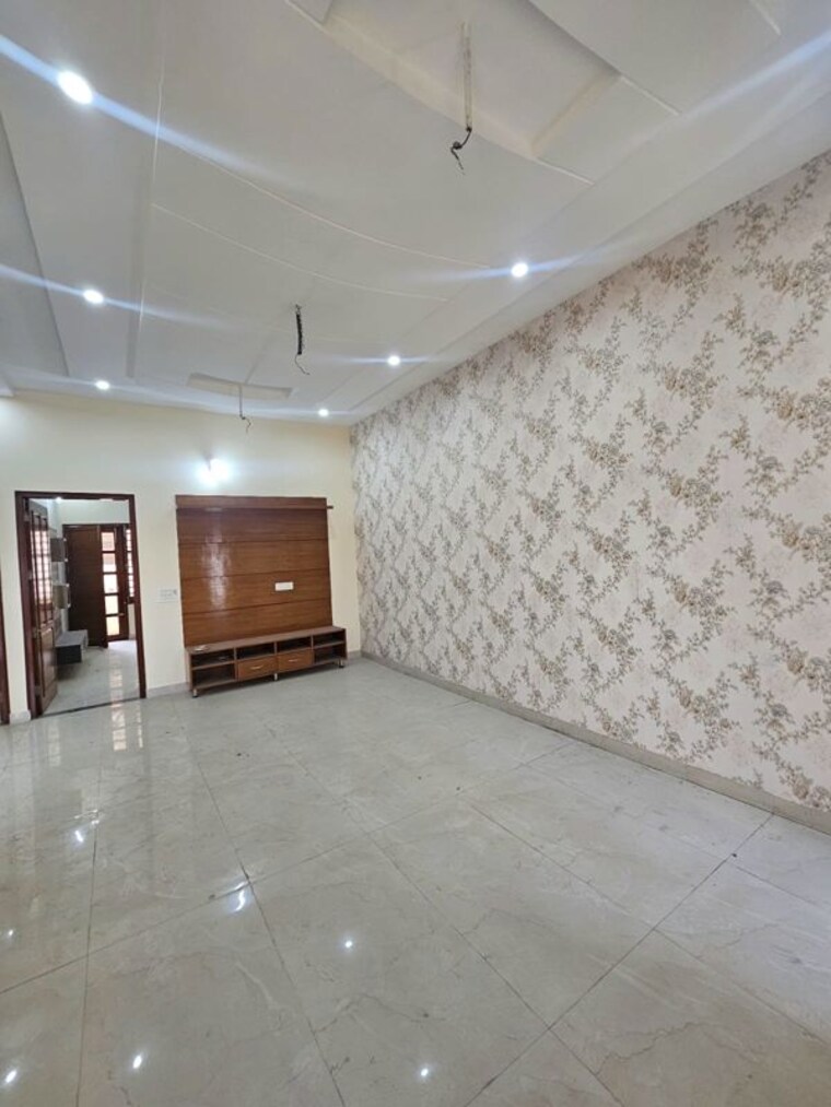 Room, sector 125 4 Bedroom 1450 Sq.Ft. Independent House In Sector 125 Kharar 10590043