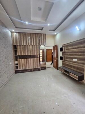 Room in 4 BHK Independent House at Sector 125 – for Rent