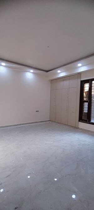 4 BHK Builder Floor For Rent in Sector 37
