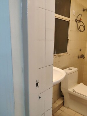 Bathroom in 3 BHK Apartment at DLF The Wellington Estate, Dlf Phase V – for Rent