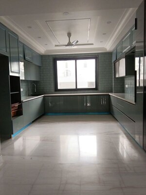 Kitchen in 4 BHK Builder Floor at Dlf Phase I – for Rent