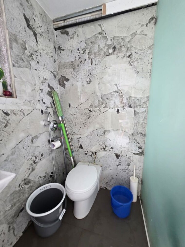 Bathroom, satra-one 3 Bedroom 1150 Sq.Ft. Apartment In Goregaon West Mumbai 10590073