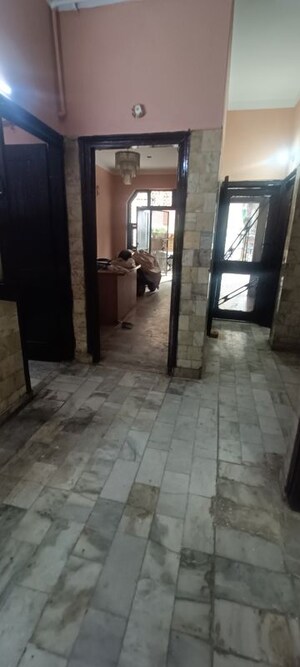 Parking in 2 BHK Builder Floor at Saraswati Vihar – for Rent