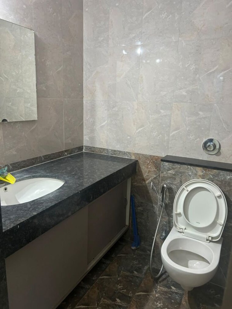 Bathroom, atul-western-hills-phase-2 2 Bedroom 950 Sq.Ft. Apartment In Baner Pune 10590117