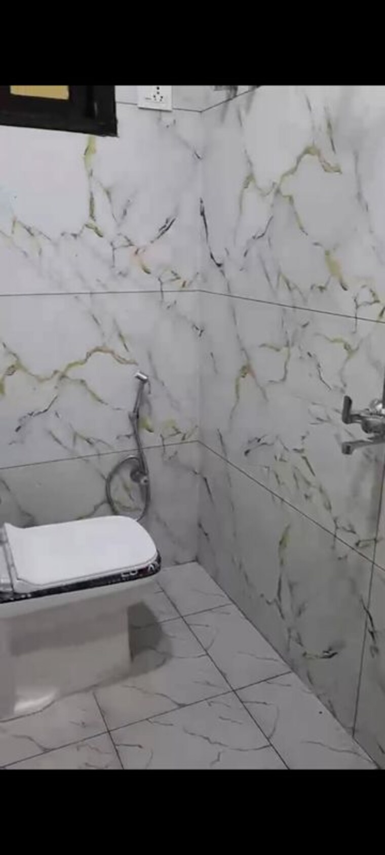 Bathroom, pratap vihar 3 Bedroom 83 Sq.Mt. Builder Floor In Pratap Vihar Ghaziabad 10590104