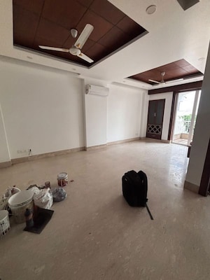 Parking in 3 BHK Builder Floor at Shivalik Colony – for Rent