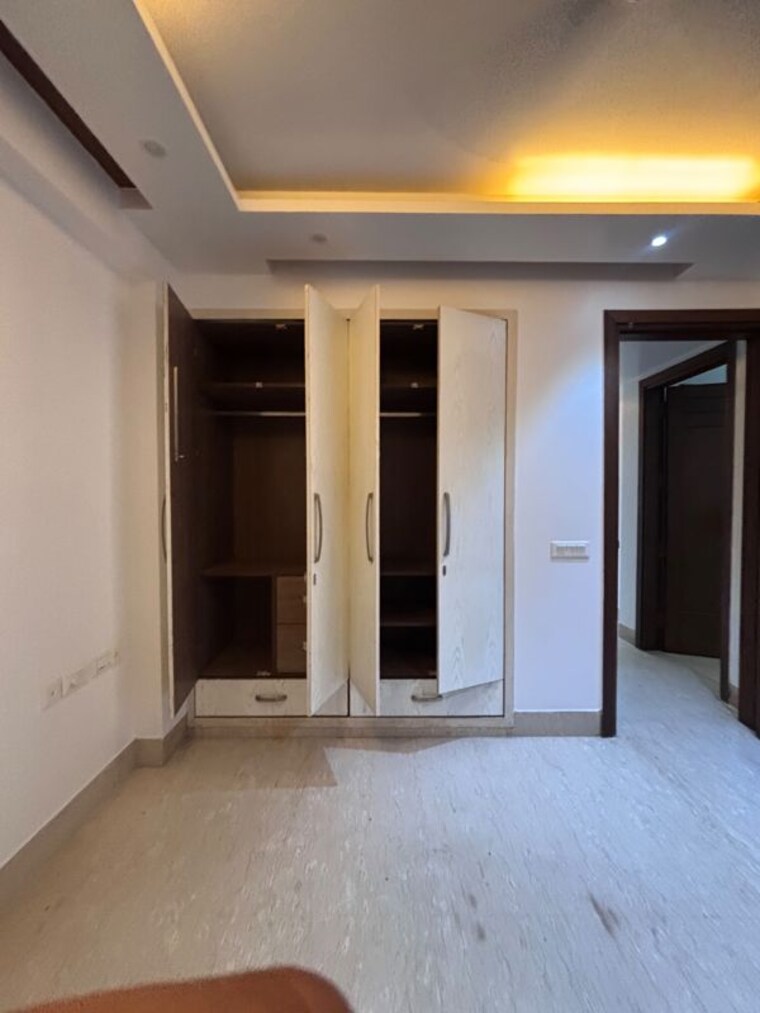 undefined, shivalik colony 3 Bedroom 2000 Sq.Ft. Builder Floor In Shivalik Colony Delhi 10590127