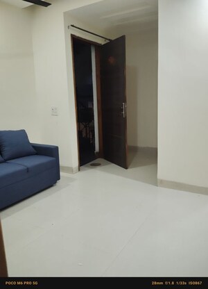 Room in 2 BHK Builder Floor at Jharsa – for Rent