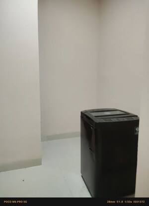 Room in 2 BHK Builder Floor at Jharsa – for Rent