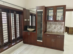 Room in 3 BHK Builder Floor at Banjara Hills – for Rent