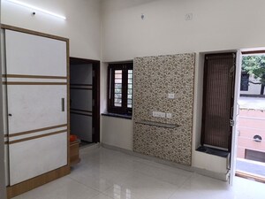 Room in 3 BHK Builder Floor at Banjara Hills – for Rent