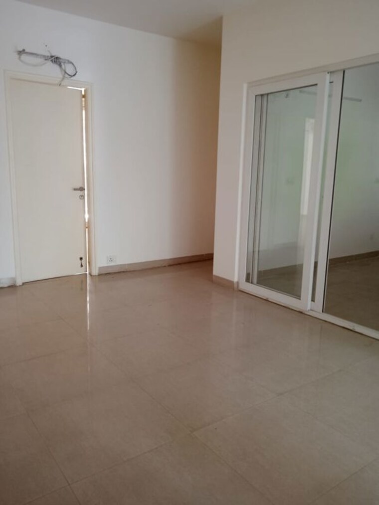 Room, emaar-emerald-floors-premier 3.5 Bedroom 1650 Sq.Ft. Apartment In Sector 65 Gurgaon 10590146