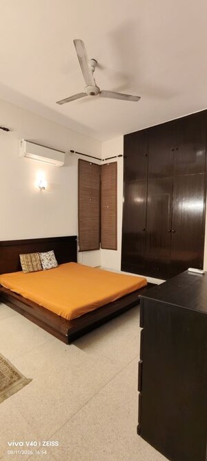 Bedroom in 3 BHK Apartment at Defence Colony – for Rent