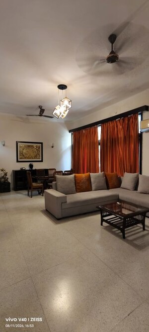 Living Room in 3 BHK Apartment at Defence Colony – for Rent