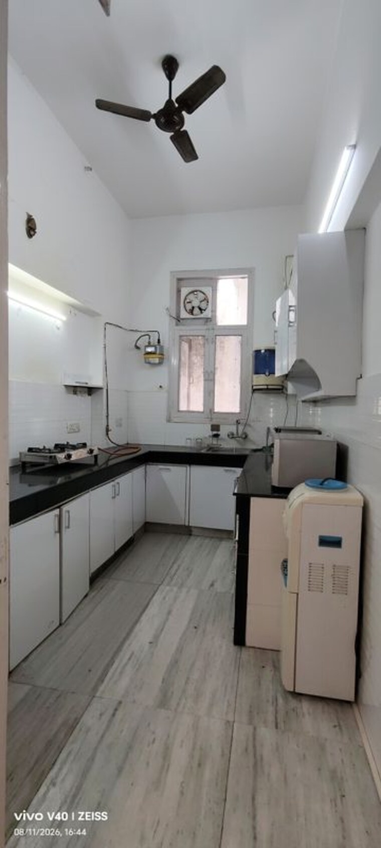 Kitchen, defence colony 3 Bedroom 325 Sq.Yd. Apartment In Defence Colony Delhi 10590148