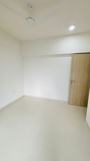 Room in 2 BHK Apartment at L And T Rejuve 360, Mulund West – for Rent
