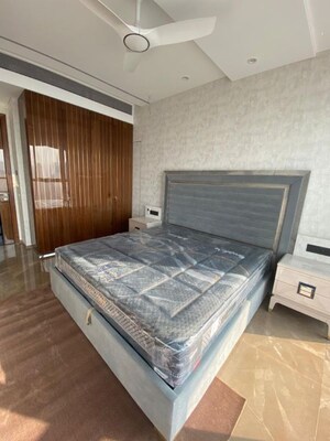 Bedroom in 1 BHK Apartment at Platinum Life, Andheri West – for Rent
