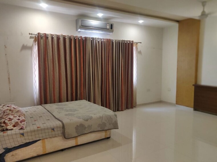 Bedroom, banjara hills 5 Bedroom 5000 Sq.Ft. Builder Floor In Banjara Hills Hyderabad 10590161