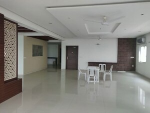 Room in 5 BHK Builder Floor at Banjara Hills – for Rent
