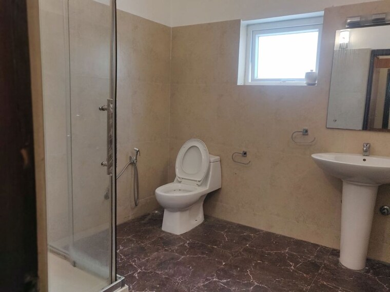 Bathroom, banjara hills 5 Bedroom 5000 Sq.Ft. Builder Floor In Banjara Hills Hyderabad 10590161