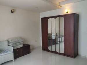 Room in 5 BHK Builder Floor at Banjara Hills – for Rent