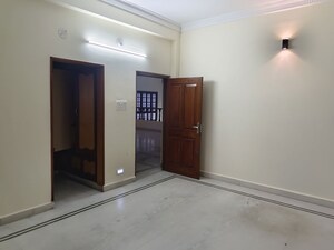 Room in 6+ BHK Independent House at Jubilee Hills – for Rent