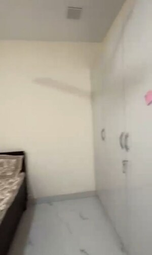Furnished Amenities in 2 BHK Apartment at Yash Trinity, Dadar West – for Rent