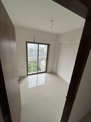 Room in 2 BHK Apartment at Sheth Avante, Kanjurmarg West – for Rent