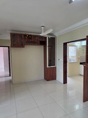 Room in 2 BHK Apartment at Purva Palm Beach, Hennur Road – for Rent