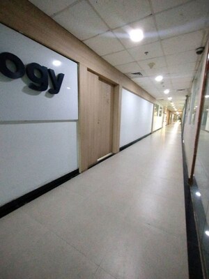 Room in  Office Space at JMD Megapolis, Sector 48 – for Rent